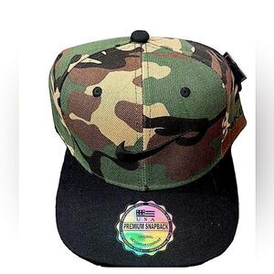 men’s classic camouflage snap back hat